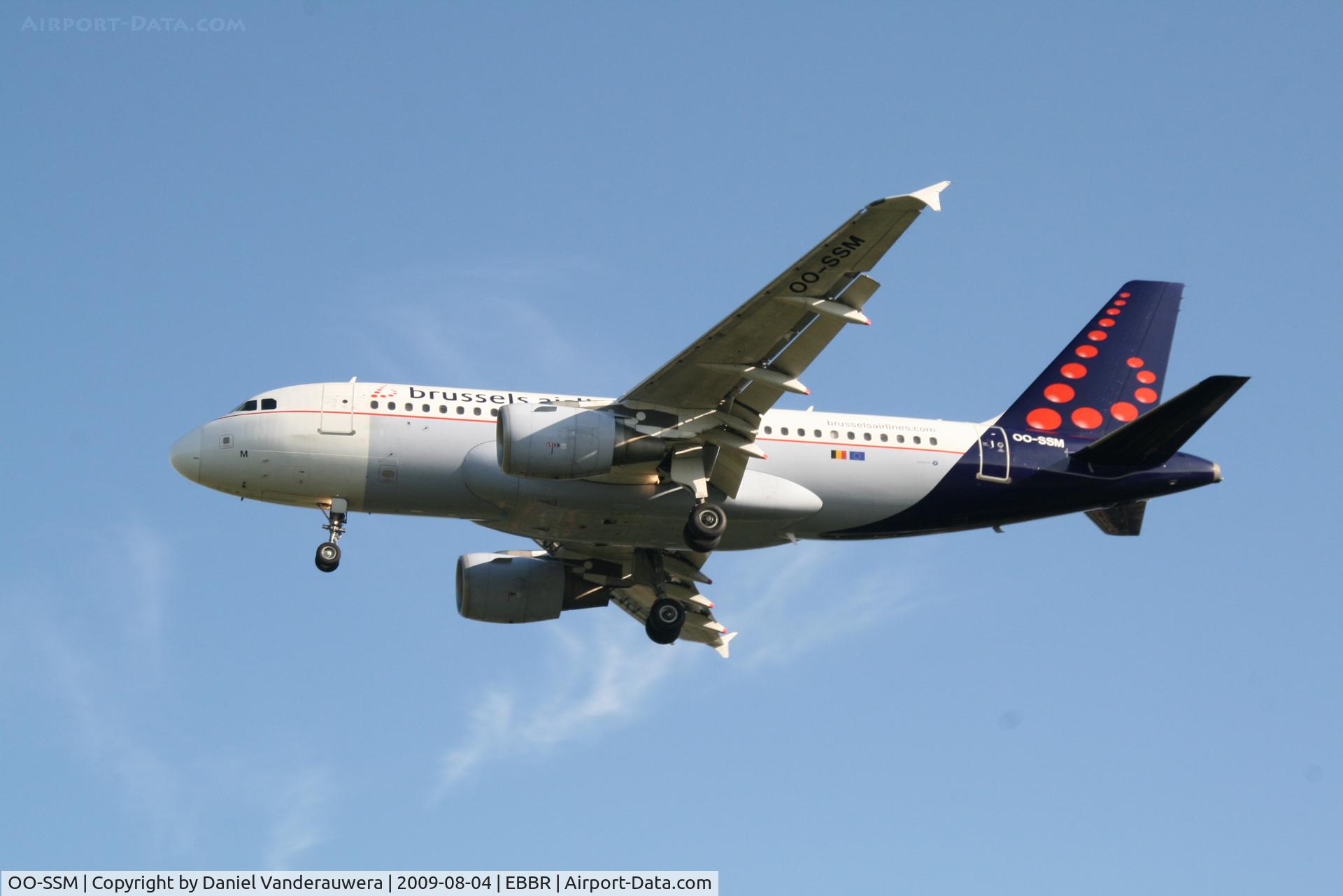 OO-SSM, 2000 Airbus A319-112 C/N 1388, arrival of flight SN2910 to rwy 25R