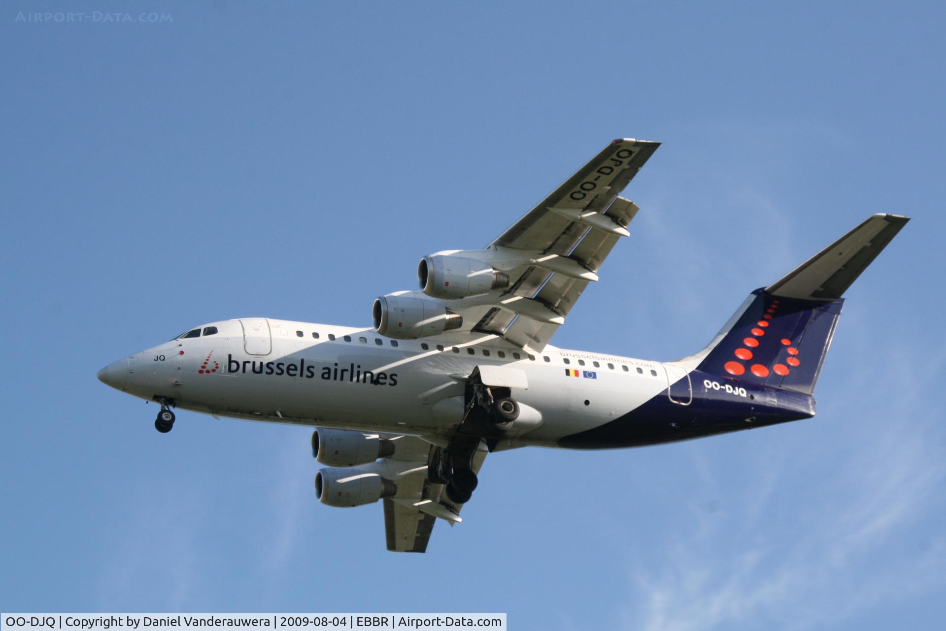 OO-DJQ, 1996 British Aerospace Avro 146-RJ85 C/N E.2289, arrival of flight SN3708 to rwy 25R