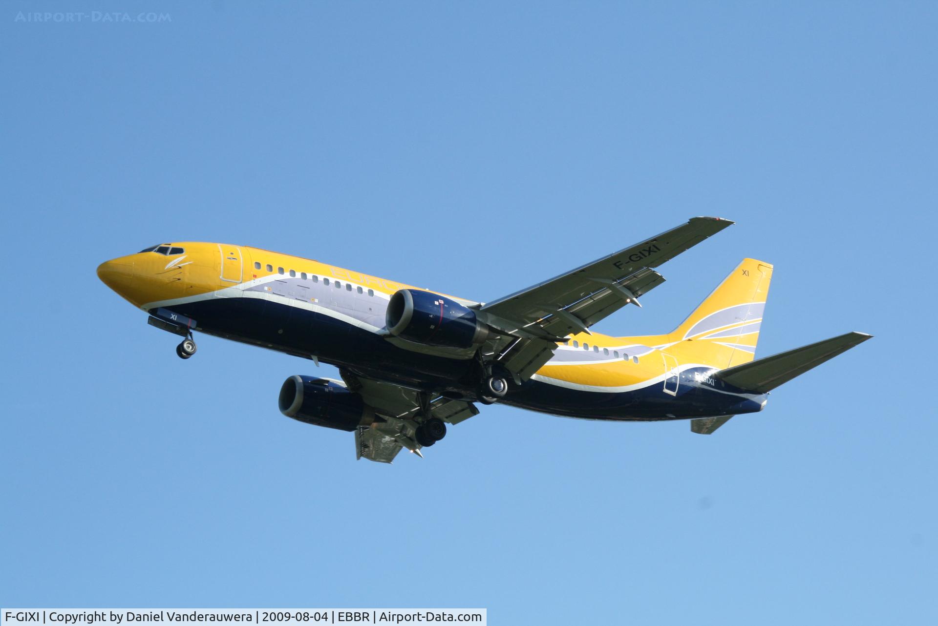 F-GIXI, 1987 Boeing 737-348F C/N 23809, flight SN3630 is descending to rwy 25R