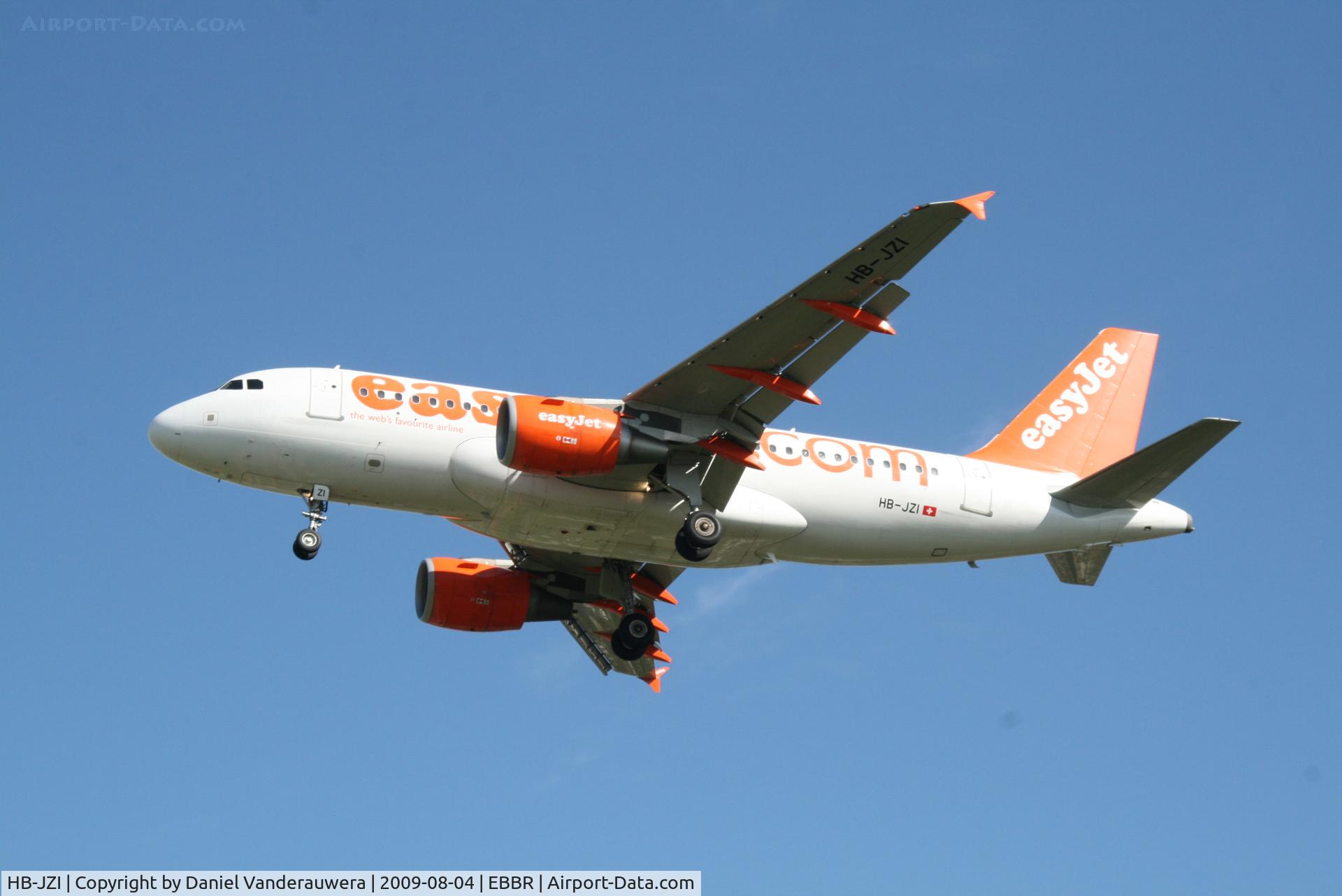 HB-JZI, 2004 Airbus A319-111 C/N 2245, arrival of flight EZS1194 to rwy 25R