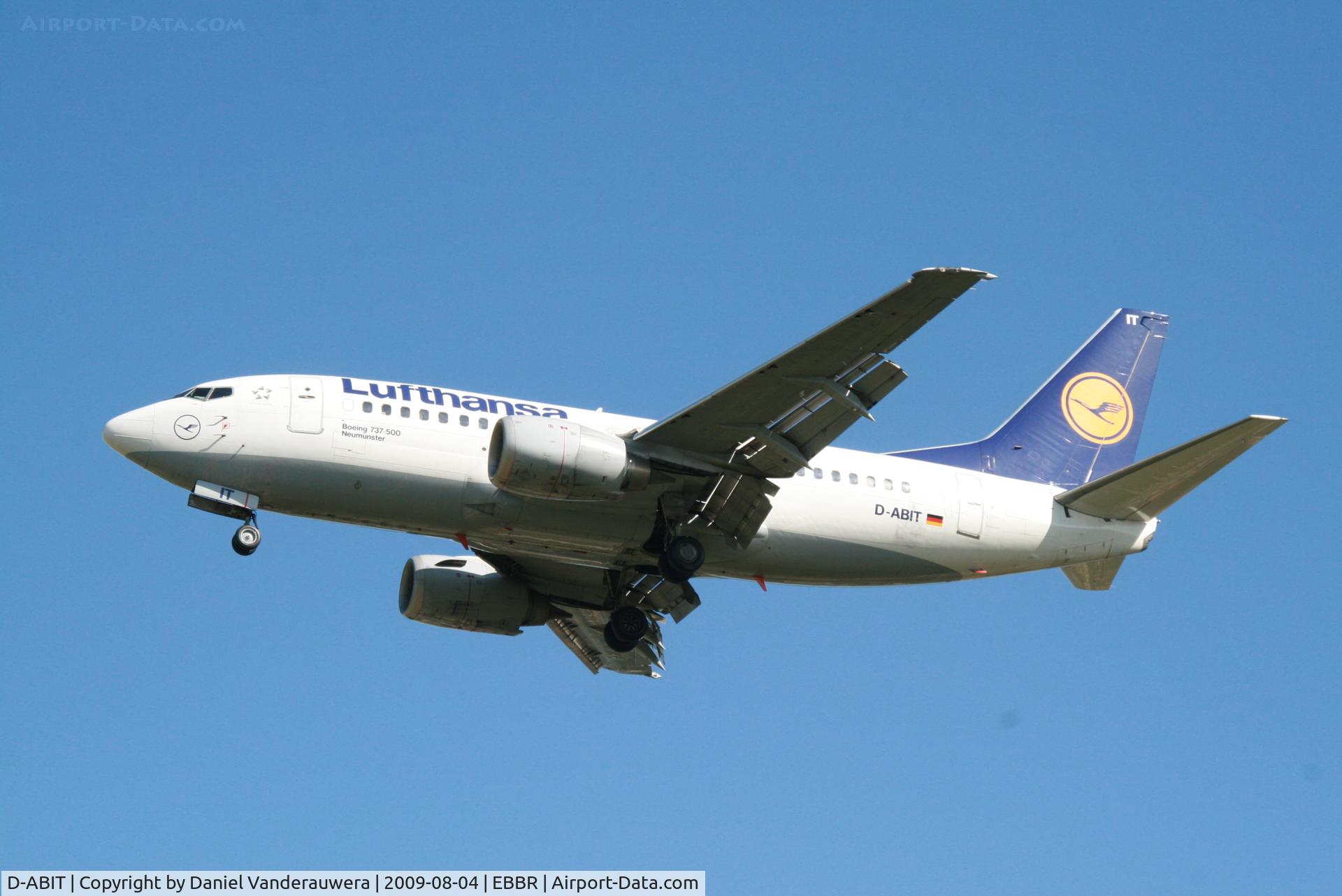 D-ABIT, 1991 Boeing 737-530 C/N 24943, arrival of flight LH4572 to rwy 25R