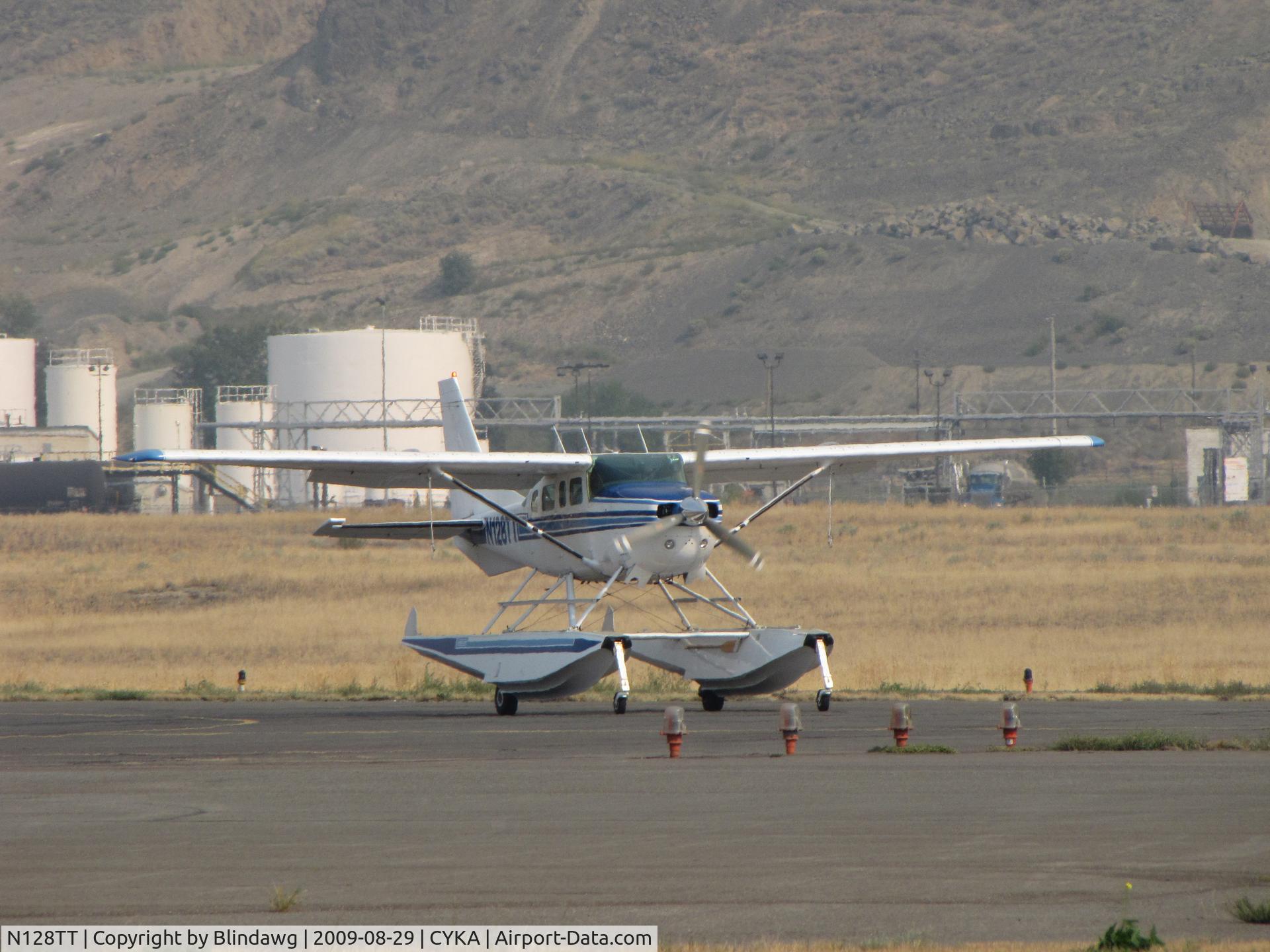 N128TT, 1979 Cessna U206G Stationair C/N U20604991, holding short of Runway  26