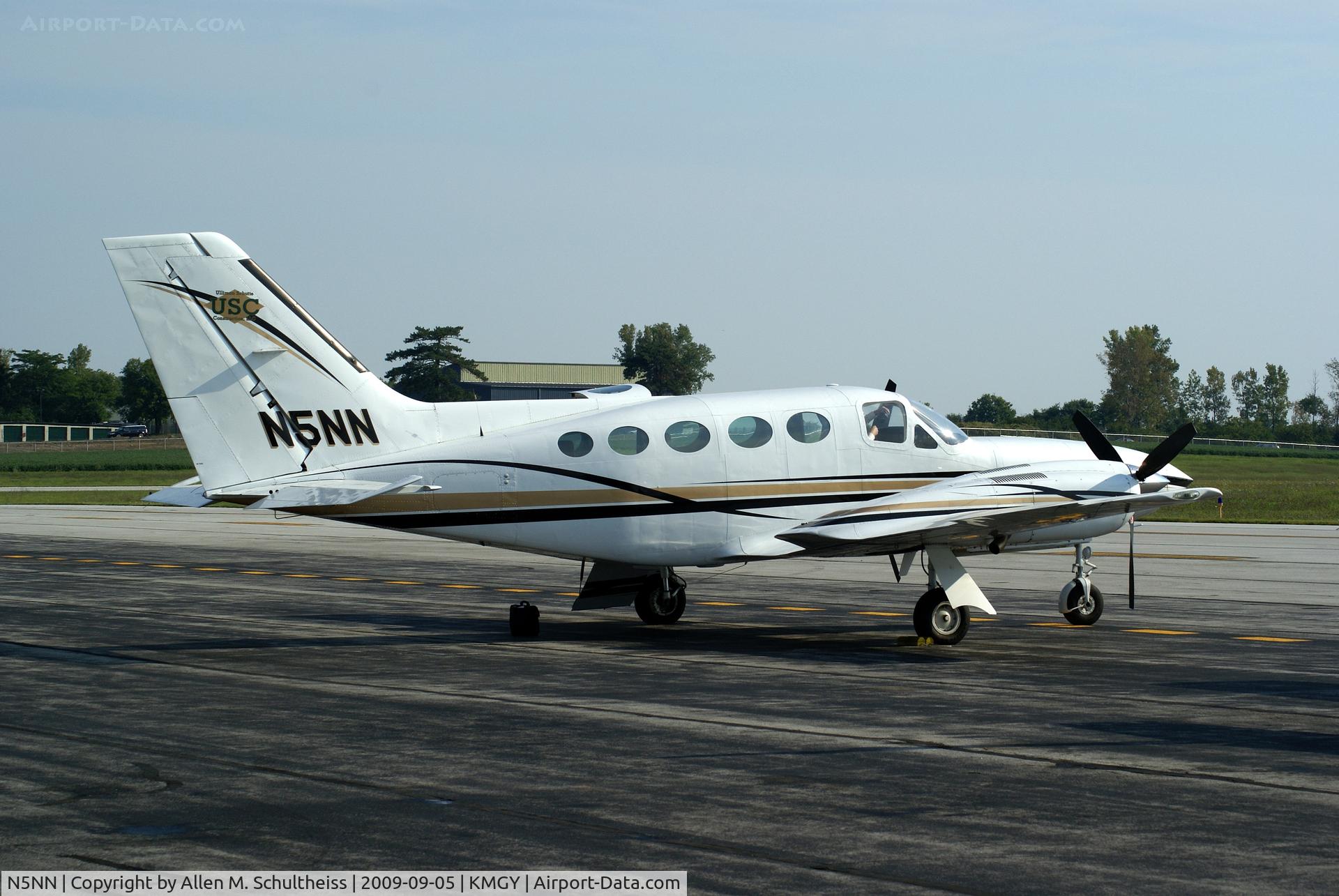 N5NN, Cessna 421C Golden Eagle C/N 421C0446, Cessna 421C