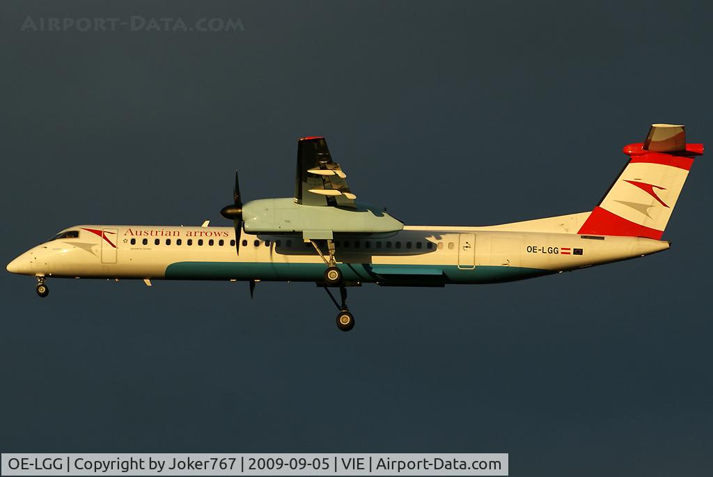 OE-LGG, 2002 De Havilland Canada DHC-8-402Q Dash 8 C/N 4074, Austrian arrows De Havilland Canada DHC-8-401