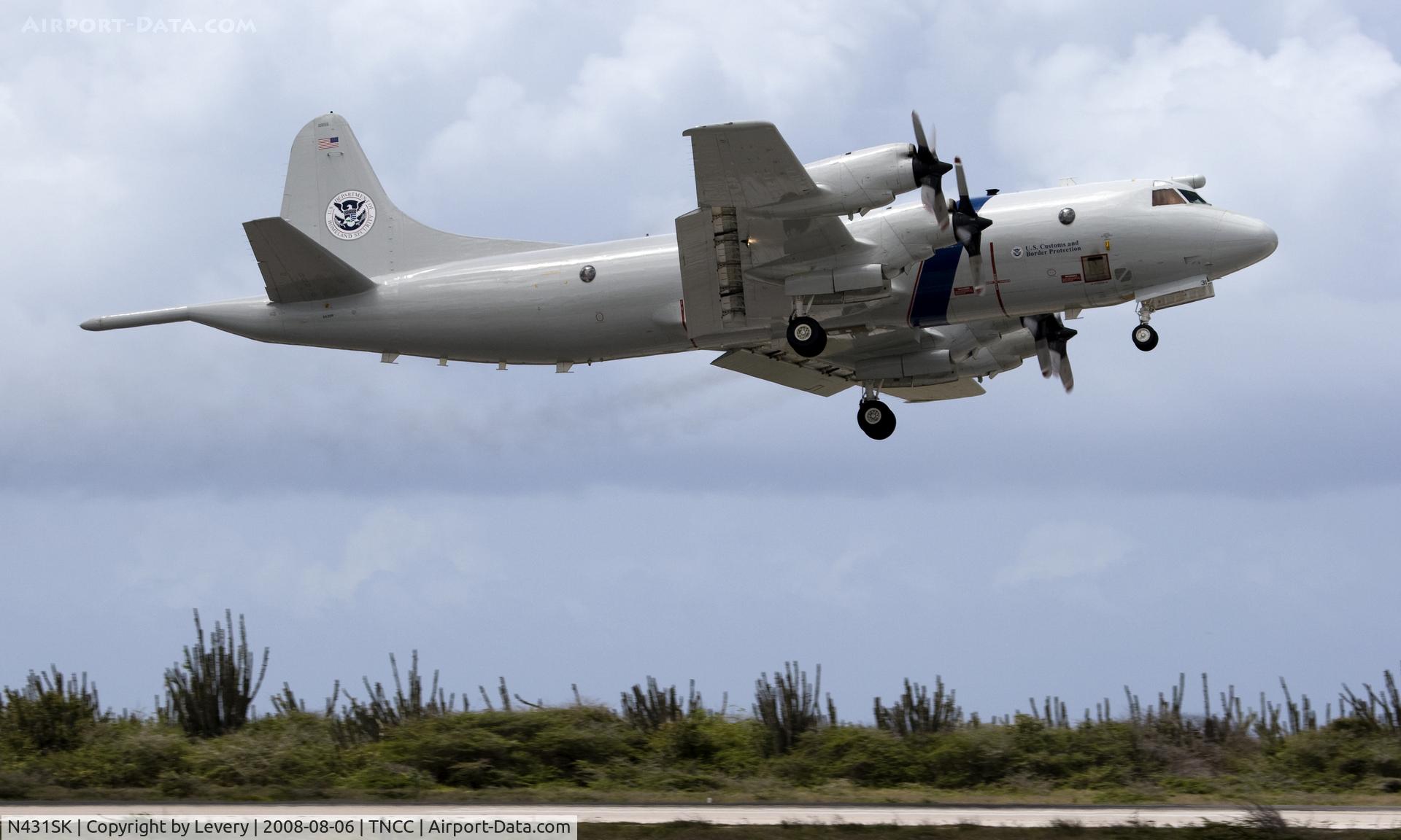 N431SK, Lockheed P-3B Orion C/N LC-5288, Take Off!!