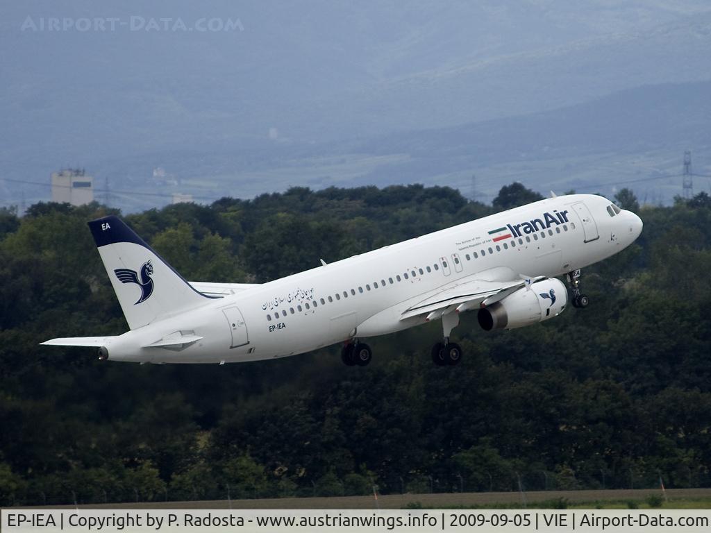 EP-IEA, 1995 Airbus A320-232 C/N 530, Iran Air A 320 -  normally visits Vienna with A 310 or A 300-600