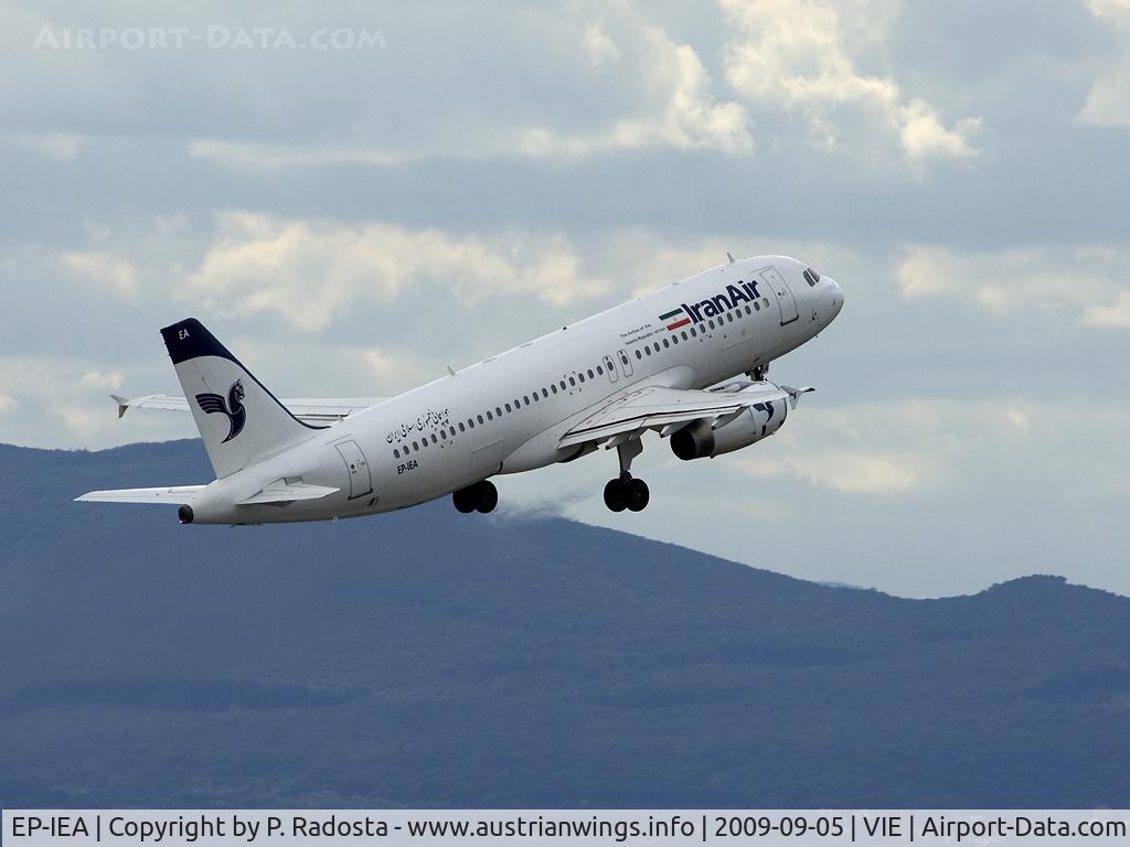 EP-IEA, 1995 Airbus A320-232 C/N 530, Irans President visited Vienna with this 707 in April 2005