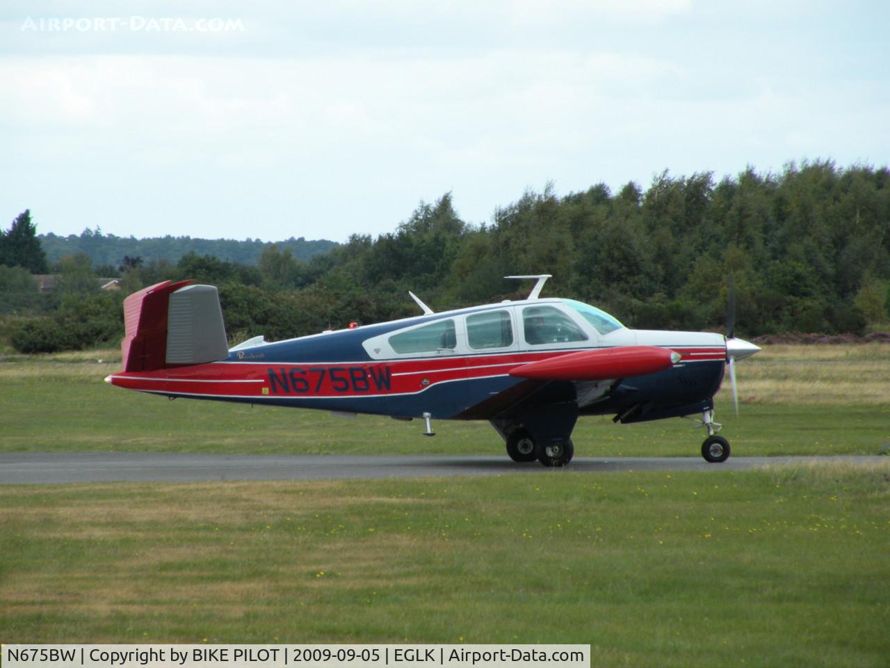 N675BW, 1978 Beech V35B Bonanza C/N D-10134, TAXYING TOWARDS THE RUN UP AREA