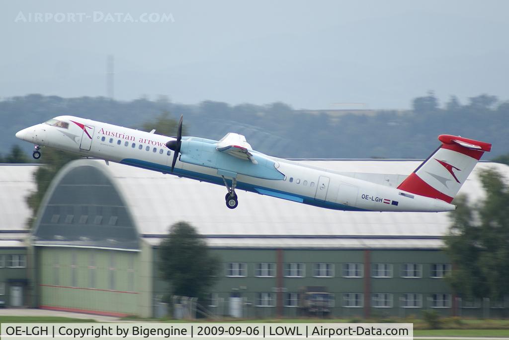 OE-LGH, 2002 De Havilland Canada DHC-8-402Q Dash 8 C/N 4075, Aua