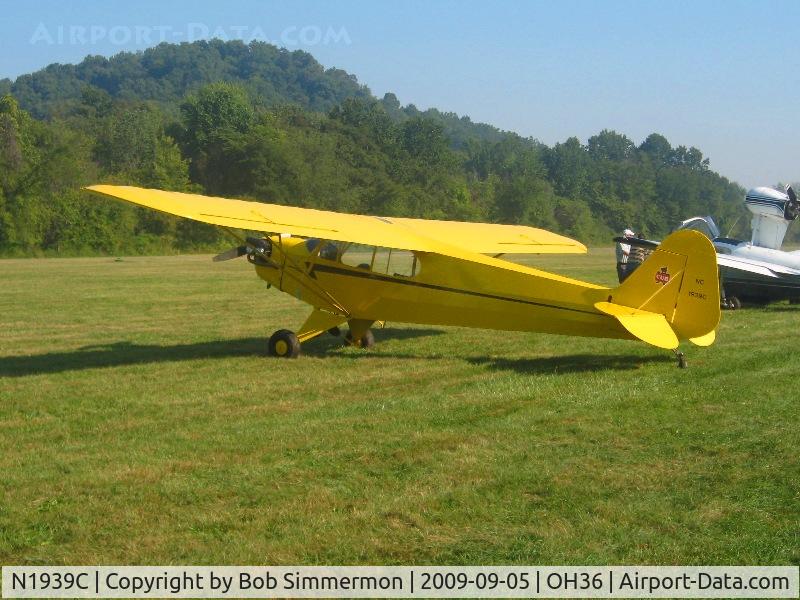 N1939C, Piper J3C-65 Cub Cub C/N 4731, EAA breakfast fly-in at Zanesville, Ohio