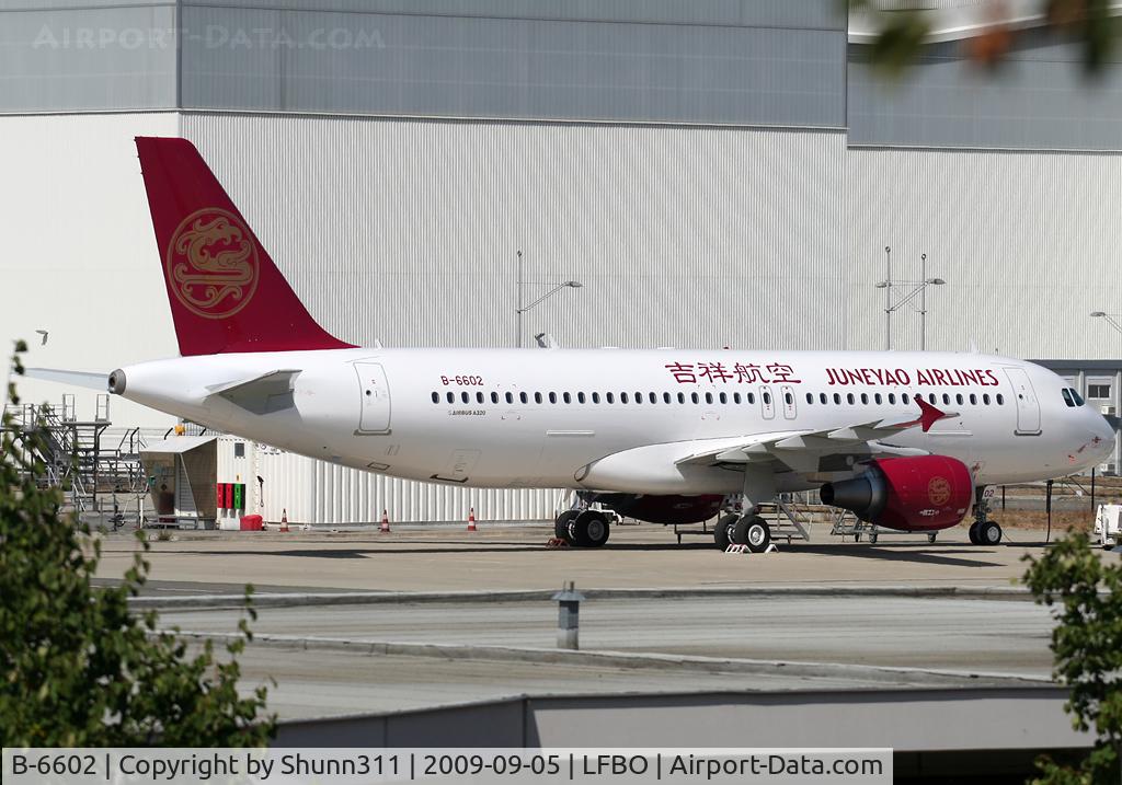 B-6602, 2009 Airbus A320-214 C/N 3984, Stored at Air France facility...