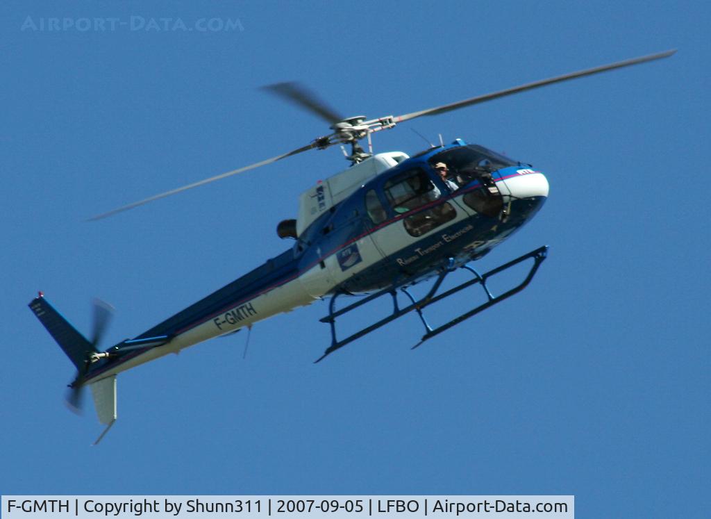 F-GMTH, Eurocopter AS-350B-2 Ecureuil C/N 2700, Passing above the airport...