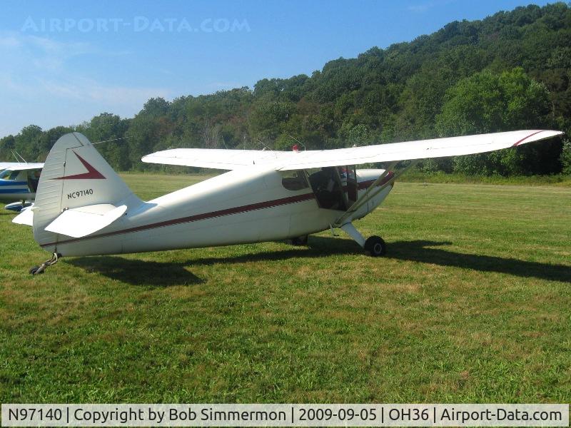N97140, 1946 Stinson 108 Voyager C/N 108-140, EAA breakfast fly-in at Zanesville, Ohio