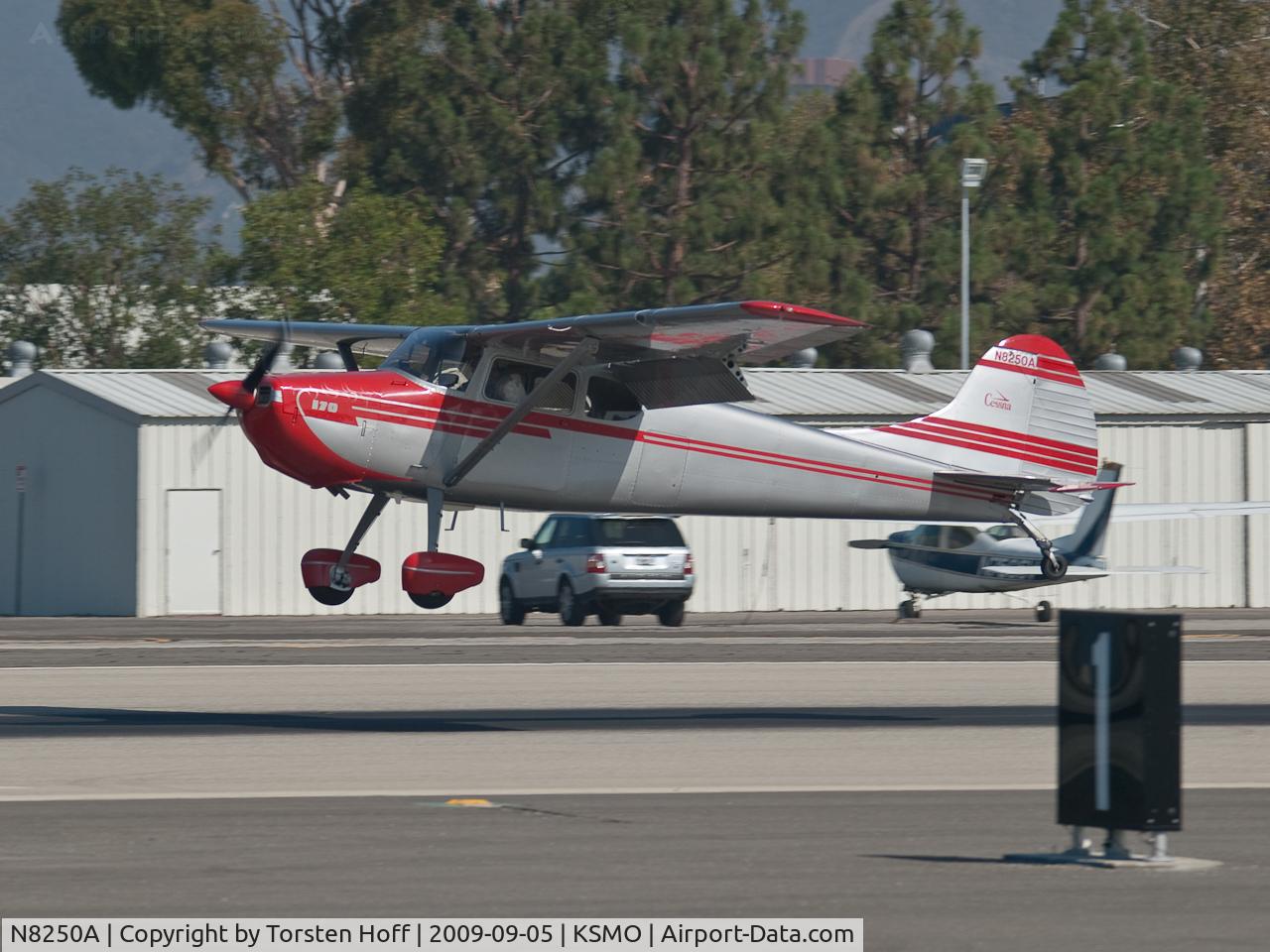 N8250A, 1952 Cessna 170B C/N 25102, N8250A arriving on RWY 21
