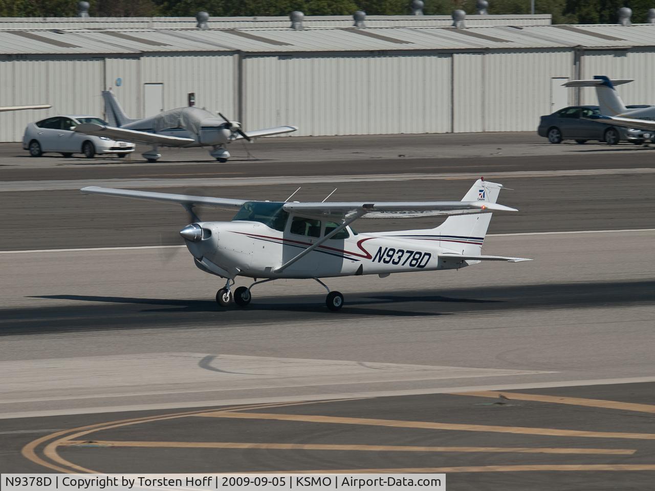 N9378D, 1983 Cessna 172RG Cutlass RG C/N 172RG1143, N9378D departing from RWY 21