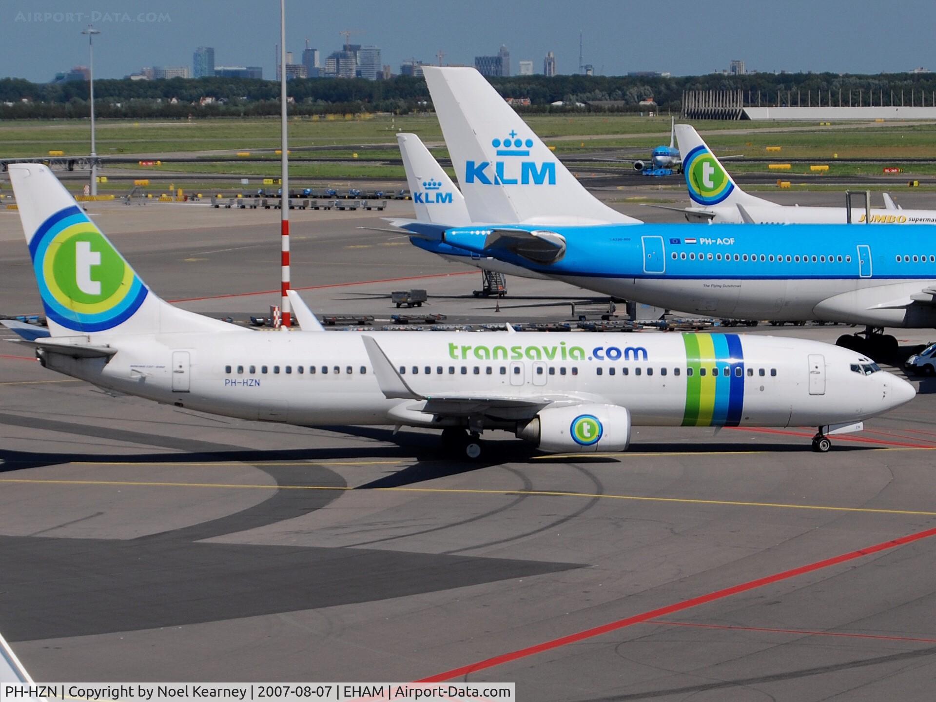 PH-HZN, 2004 Boeing 737-8K2 C/N 32943, From viewing terrace