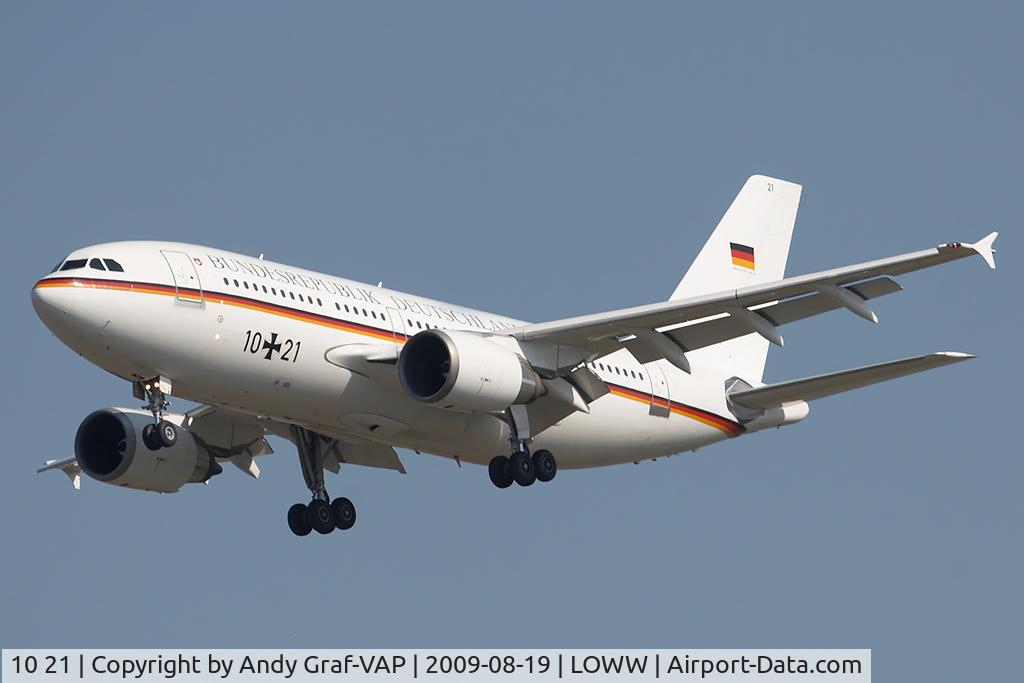 10 21, 1989 Airbus A310-304 C/N 498, German Air Force A310-300