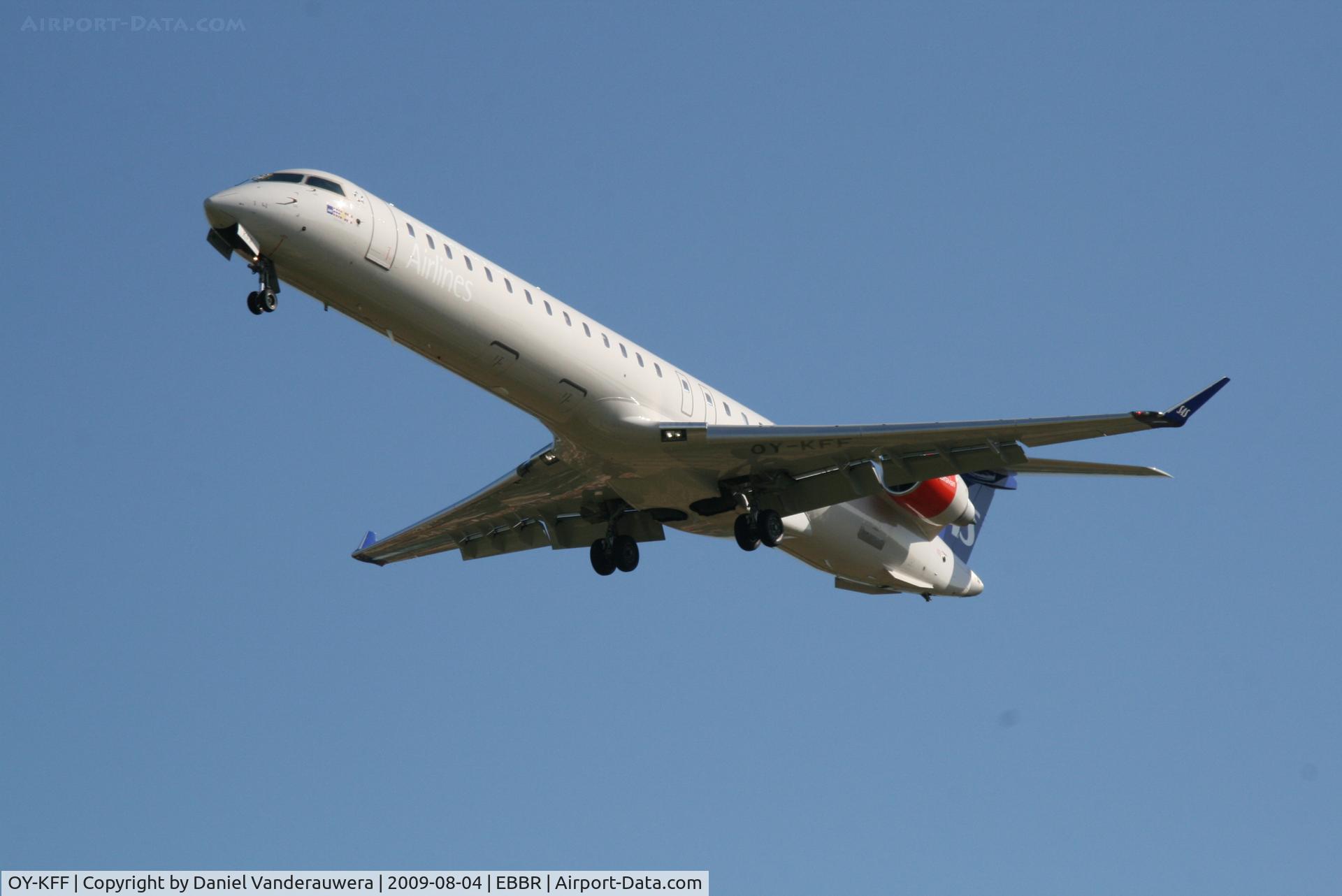 OY-KFF, 2009 Bombardier CRJ-900 (CL-600-2D24) C/N 15231, arrival of flight SK593 to rwy 25R