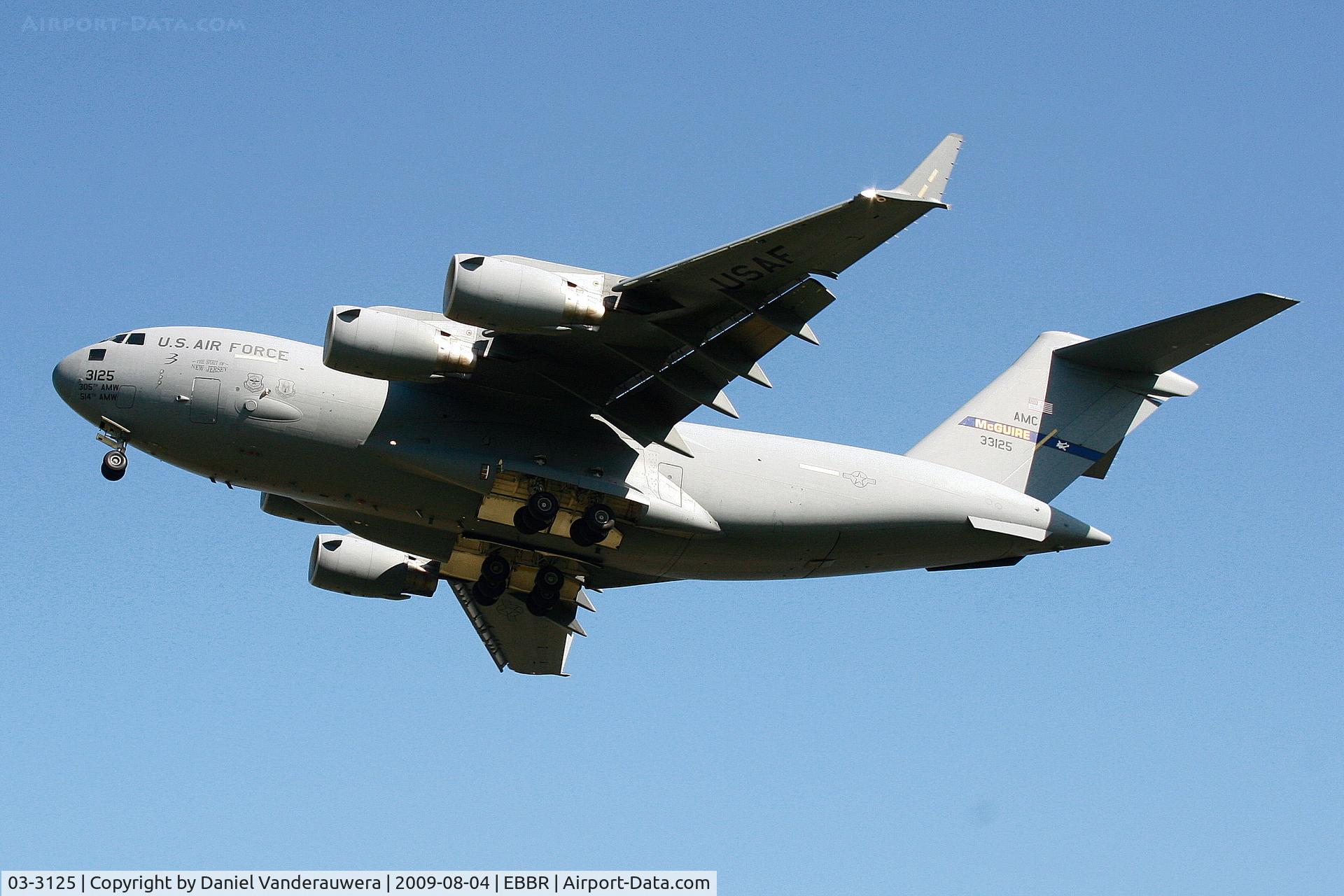 03-3125, 2003 Boeing C-17A Globemaster III C/N P-125, Arriving to rwy 25R