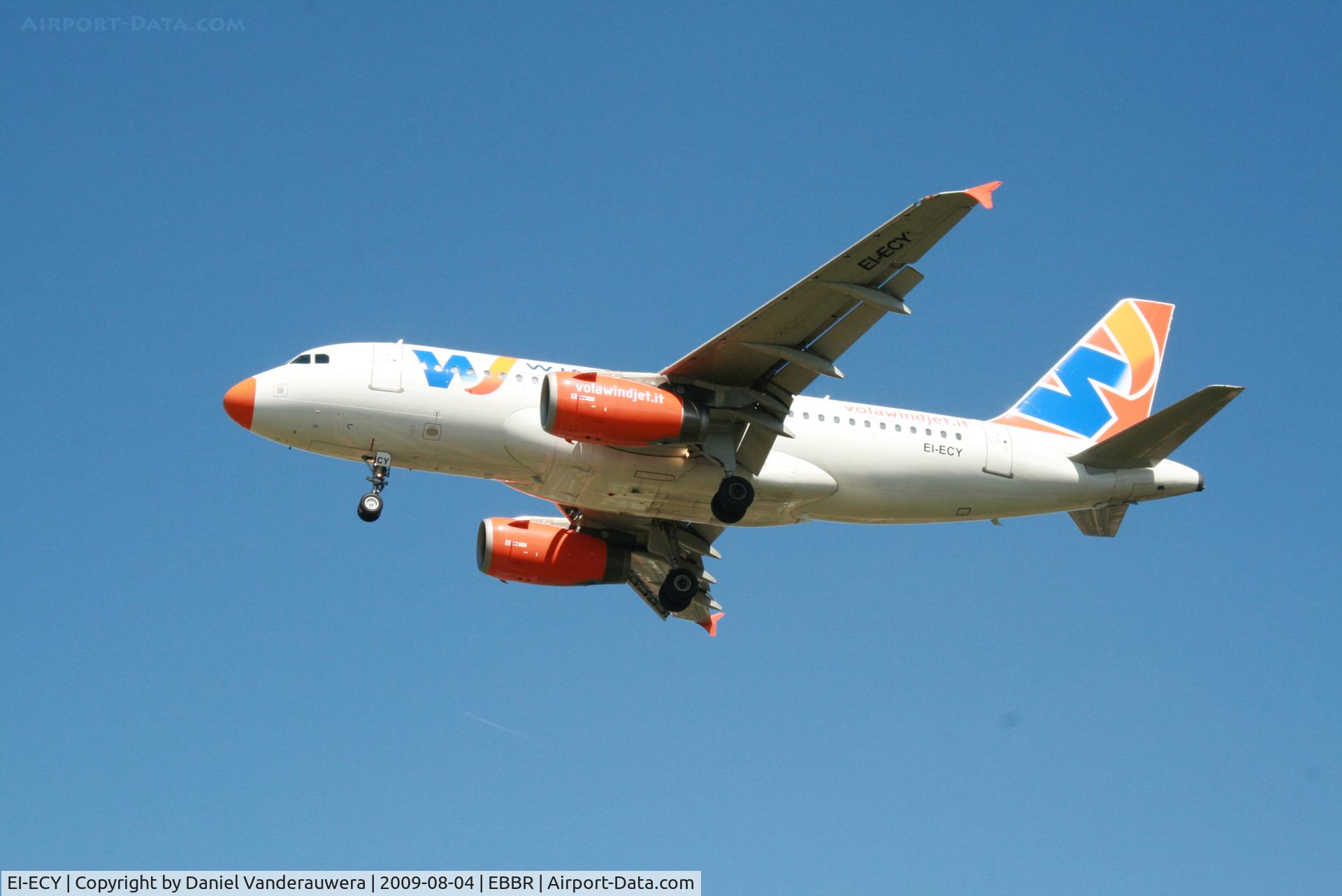 EI-ECY, 2006 Airbus A319-132 C/N 2723, flight IV428 is descending to rwy 25R