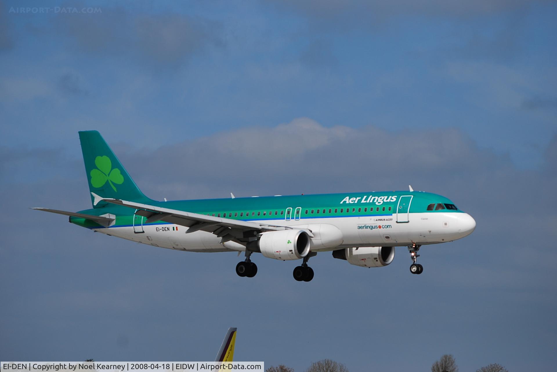 EI-DEN, 2005 Airbus A320-214 C/N 2432, Landing Rwy 10
