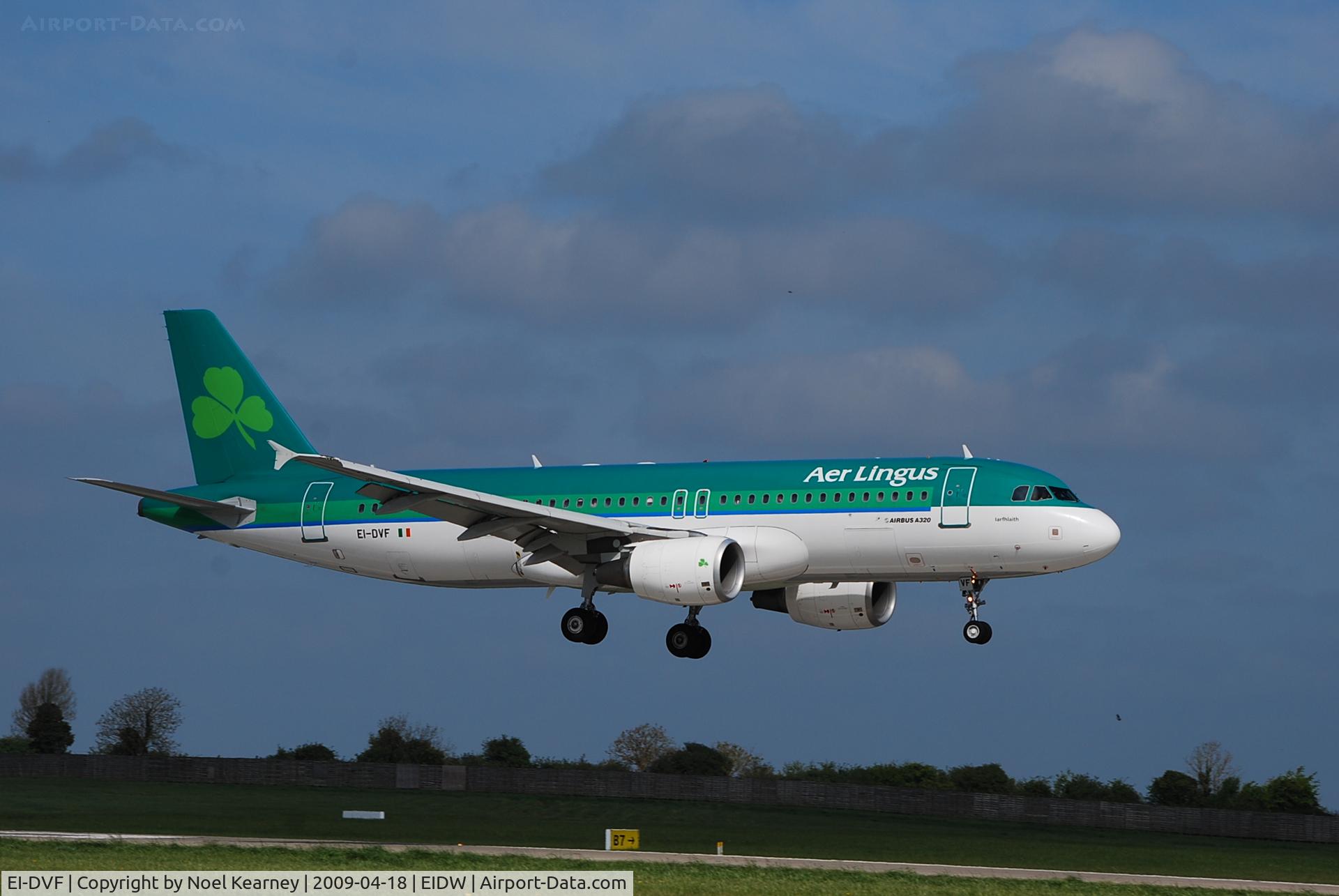 EI-DVF, 2007 Airbus A320-214 C/N 3136, Landing Rwy 10
