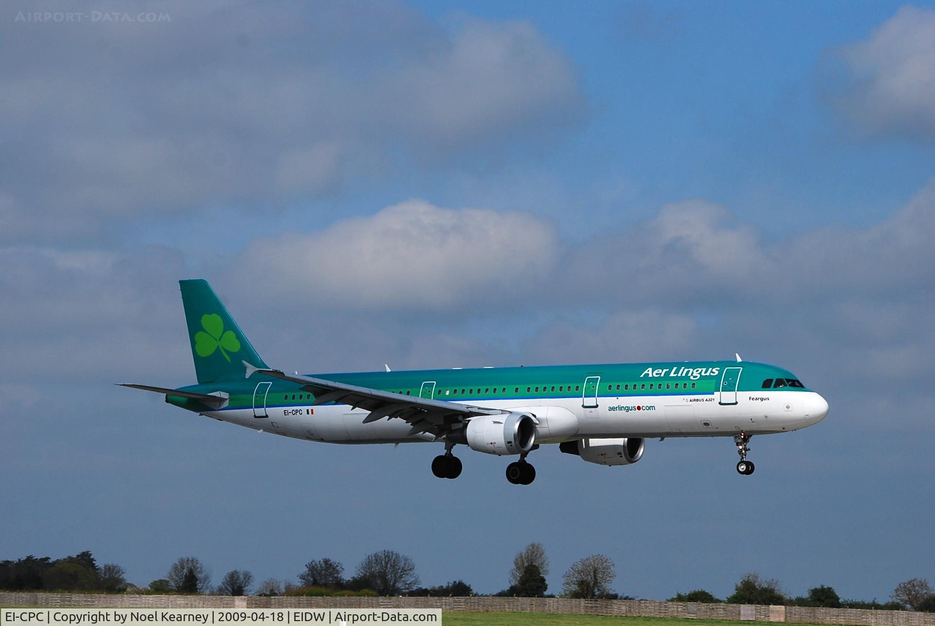 EI-CPC, 1998 Airbus A321-211 C/N 0815, Landing Rwy 10