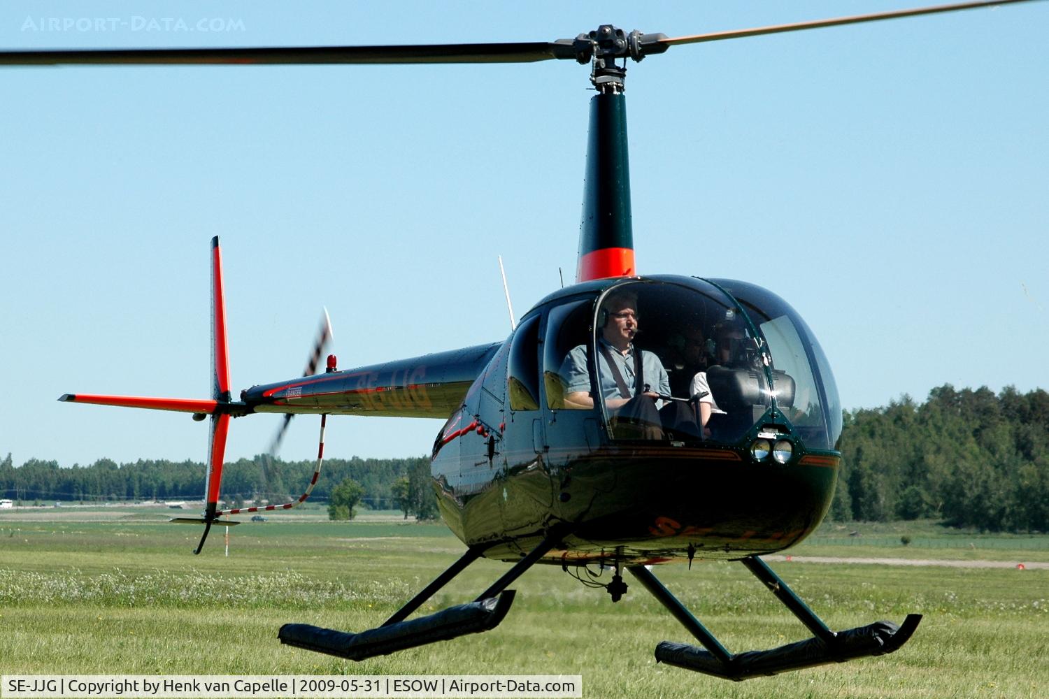 SE-JJG, 2006 Robinson R44 Clipper II C/N 11247, Robinson R44 used for sight-seeing from Västerås Hässlö airport, Sweden