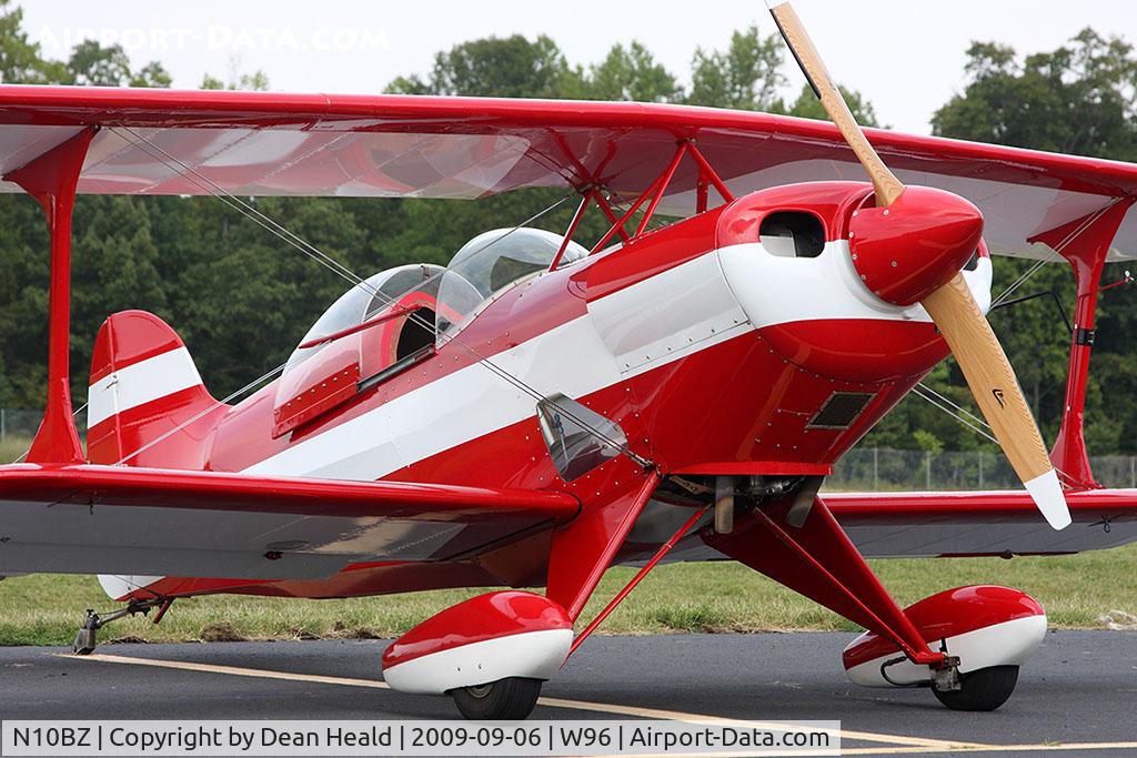 N10BZ, 1971 Pitts S-1C Special C/N HH2, A sharp looking Pitts S-1C Special on display and based here at New Kent County Airport, Virginia.
