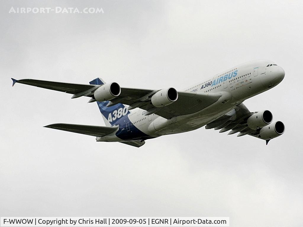 F-WWOW, 2005 Airbus A380-841 C/N 001, Displaying at the Airbus families day