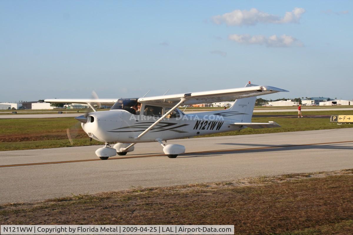 N121WW, 2007 Cessna 172S C/N 172S10453, Cessna 172S