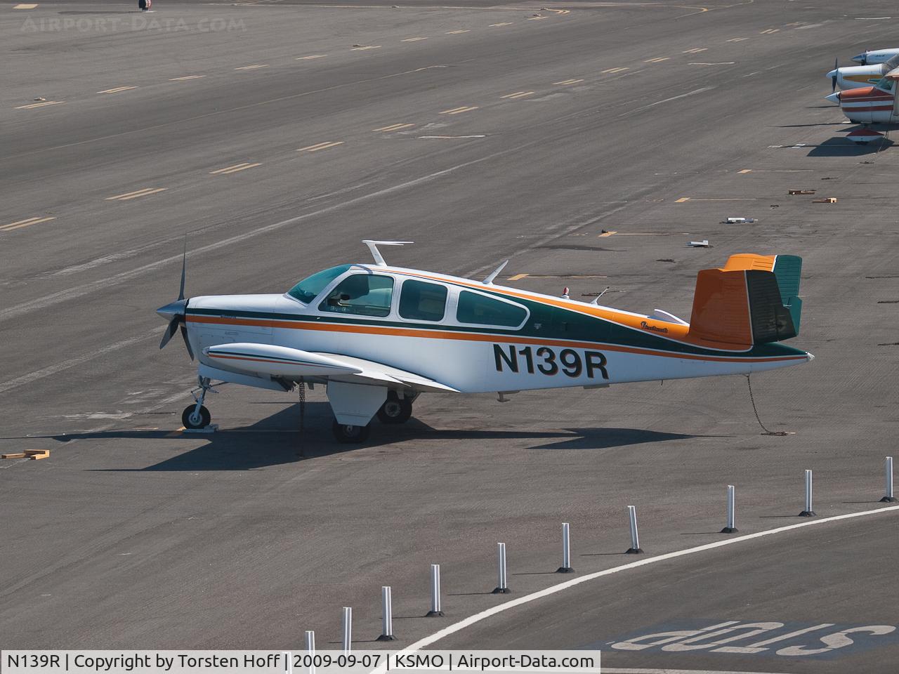 N139R, 1978 Beech V35B Bonanza C/N D-10083, N139R parked at KSMO