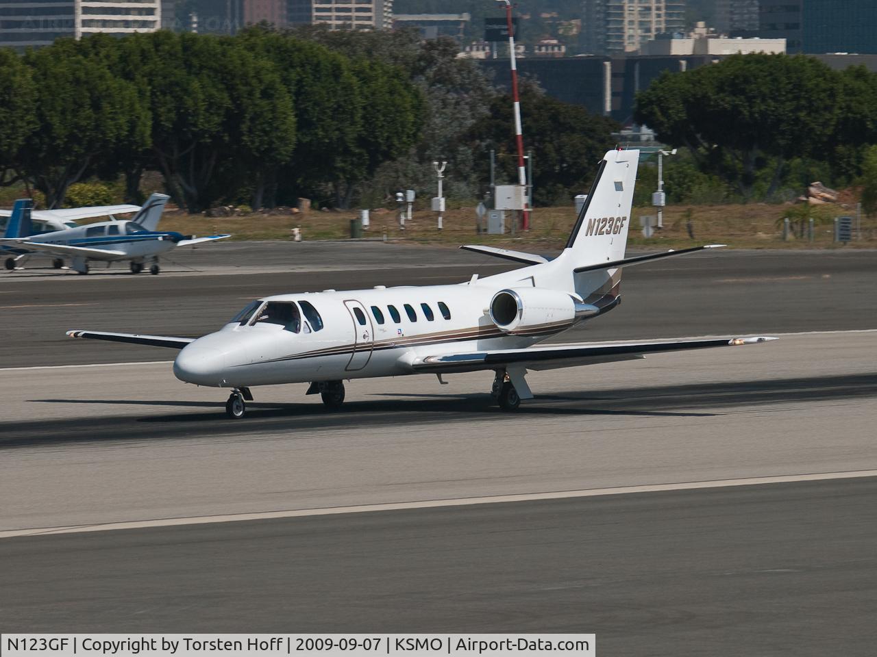 N123GF, 1997 Cessna 550 Citation Bravo C/N 550-0817, N123GF departing from RWY 21