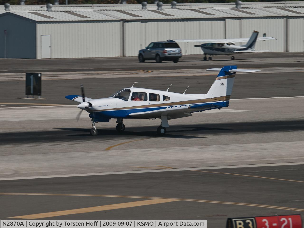 N2870A, 1979 Piper PA-28RT-201T Arrow IV C/N 28R-7931232, N2870A arriving on RWY 21