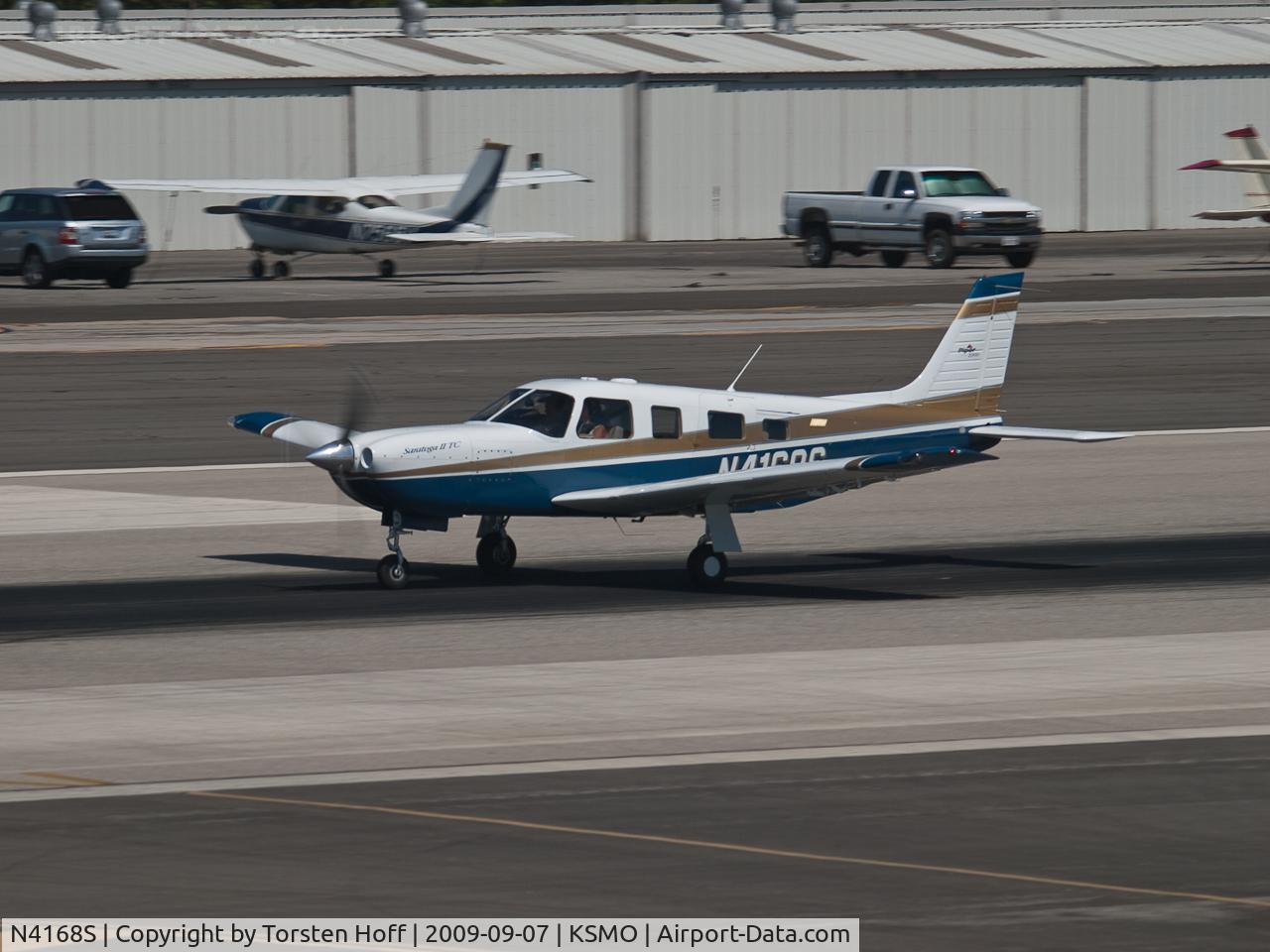 N4168S, 2000 Piper PA-32R-301T Turbo Saratoga C/N 3257159, N4168S departing from RWY 21