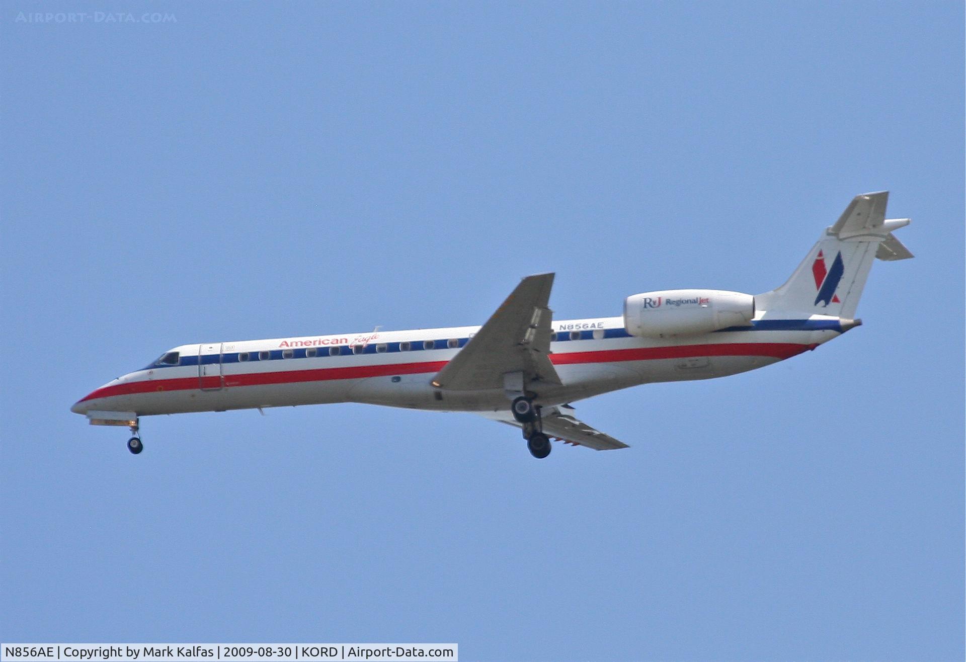 N856AE, 2003 Embraer ERJ-140LR (EMB-135KL) C/N 145748, American Eagle EMB-135KL, N856AE 4R approach KORD