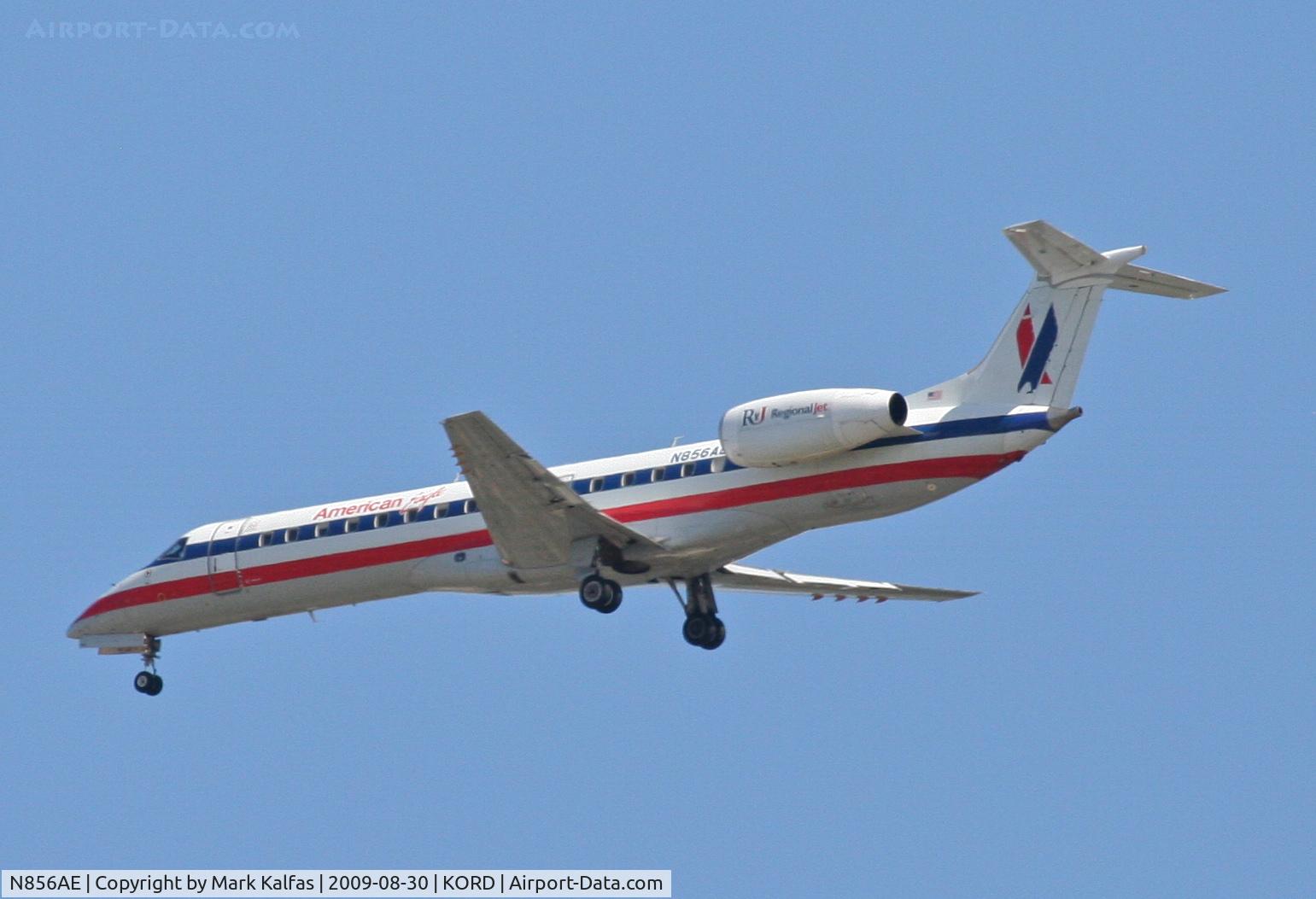 N856AE, 2003 Embraer ERJ-140LR (EMB-135KL) C/N 145748, American Eagle EMB-135KL, N856AE 4R approach KORD