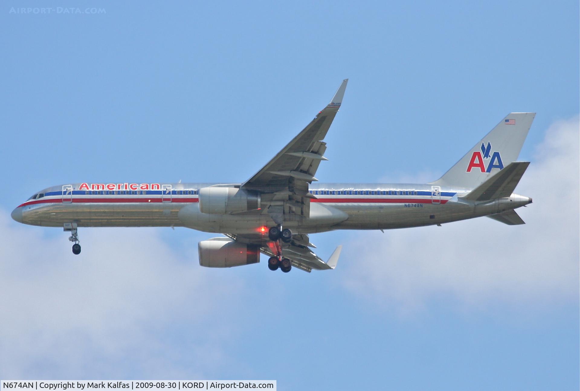 N674AN, 1998 Boeing 757-223 C/N 29424, American Airlines Boeing 757-223, N674AN on the 4R approach KORD