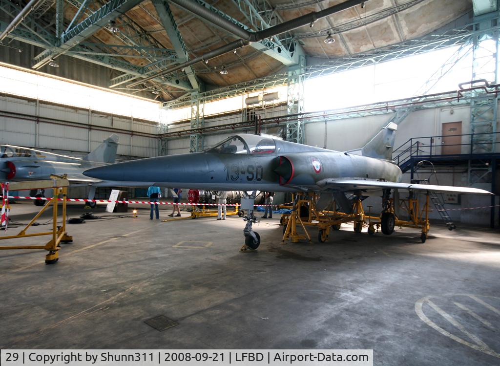 29, Dassault Mirage 5F C/N 29, Displayed during Day of Patrimony by CAEA Musuem