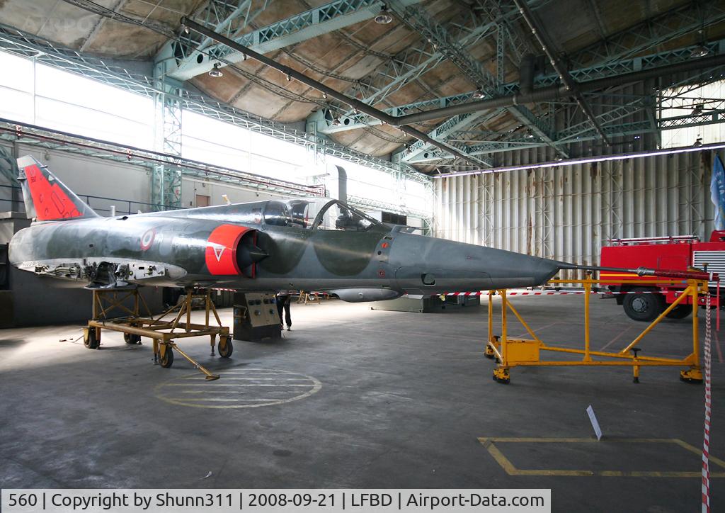 560, Dassault Mirage IIIE(R) C/N 560, Displayed during Day of Patrimony at the CAEA Museum - right side