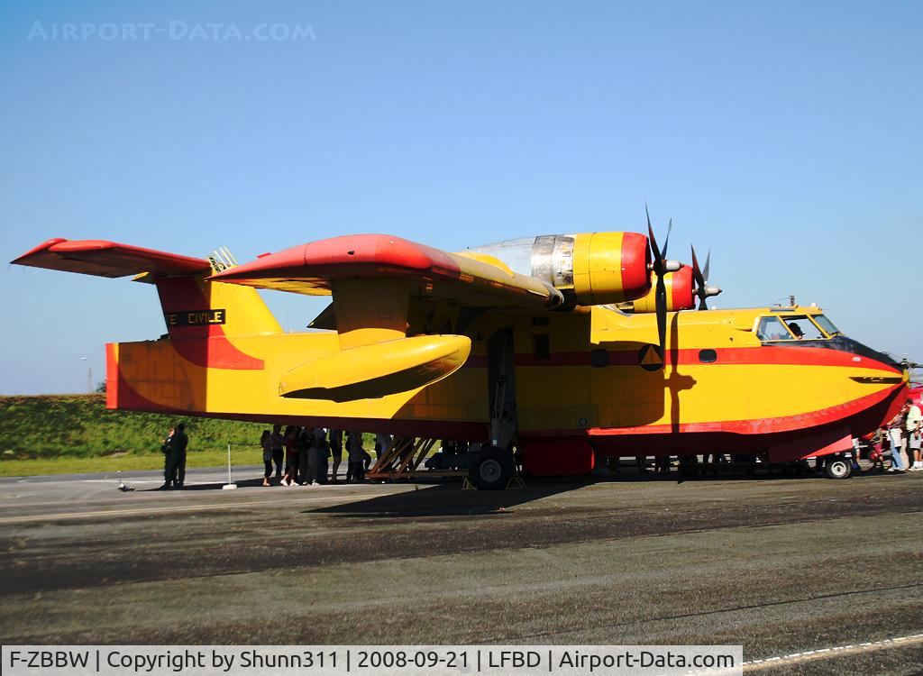 F-ZBBW, Canadair CL-215-II (CL-215-1A10) C/N 1047, Preserved at the CAEA Museum