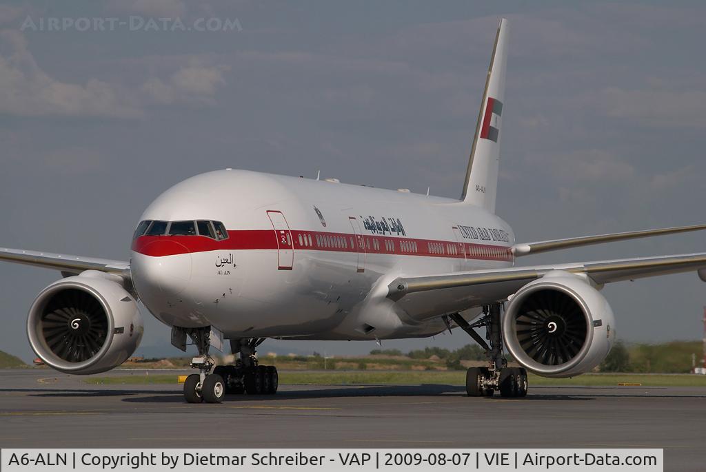 A6-ALN, 1999 Boeing 777-2AN/ER C/N 29953, UAE Government Boeing 777-200