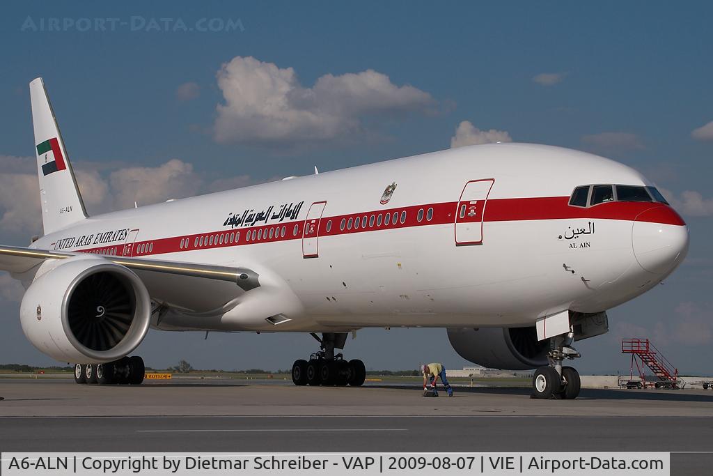 A6-ALN, 1999 Boeing 777-2AN/ER C/N 29953, UAE Government Boeing 777-200