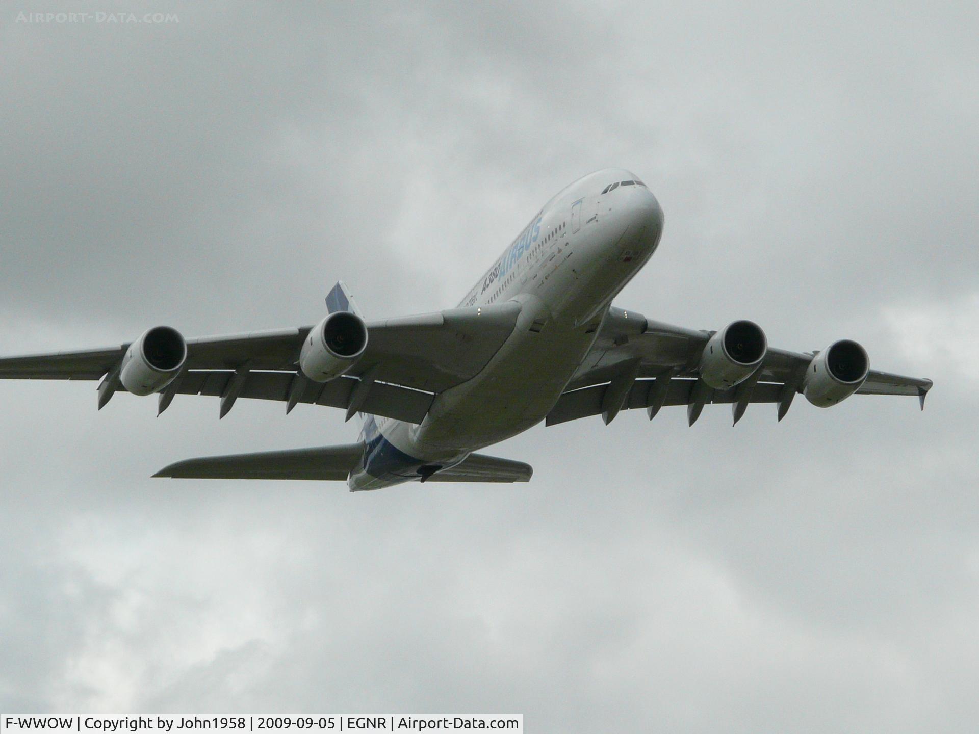 F-WWOW, 2005 Airbus A380-841 C/N 001, Flying at CEG families day