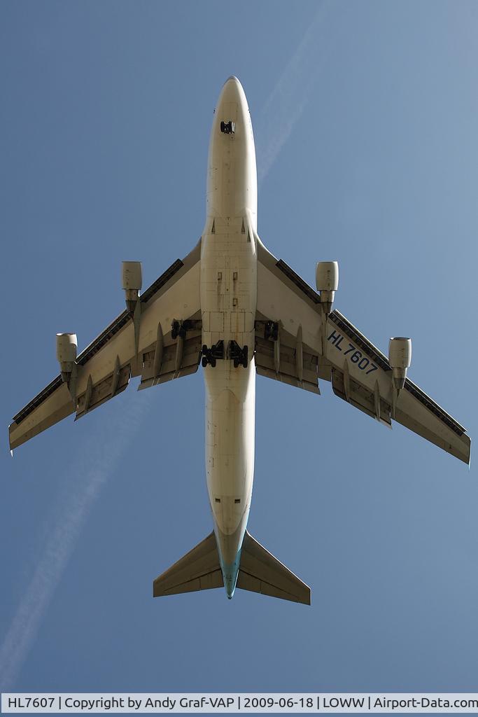 HL7607, 1989 Boeing 747-4B5 C/N 24198, Korean Air 747-400