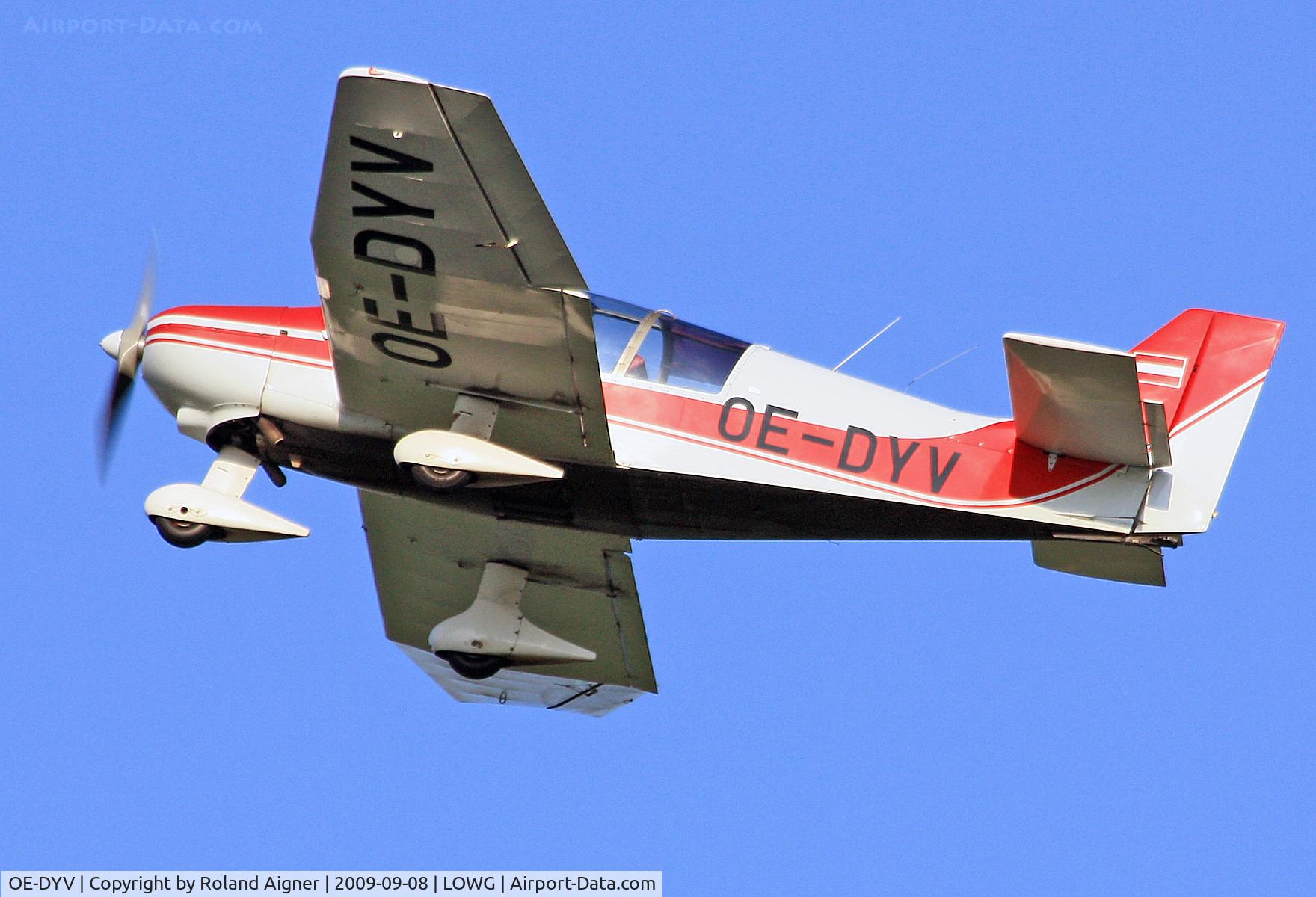 OE-DYV, Robin DR-400-180R Remorqueur Regent C/N 1562, .