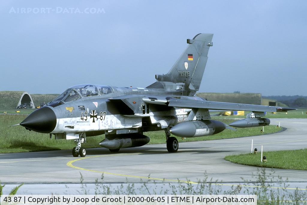 43 87, Panavia Tornado IDS C/N 226/GS060/4087, The last Marineflieger Tornado to wear the color scheme in which it was delivered about 15 years earlier.