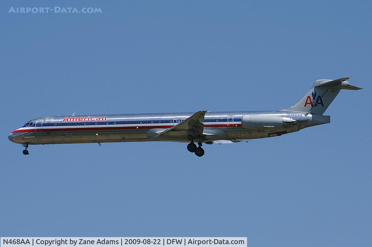 N468AA, 1988 McDonnell Douglas MD-82 (DC-9-82) C/N 49598, American Airlines landing at DFW