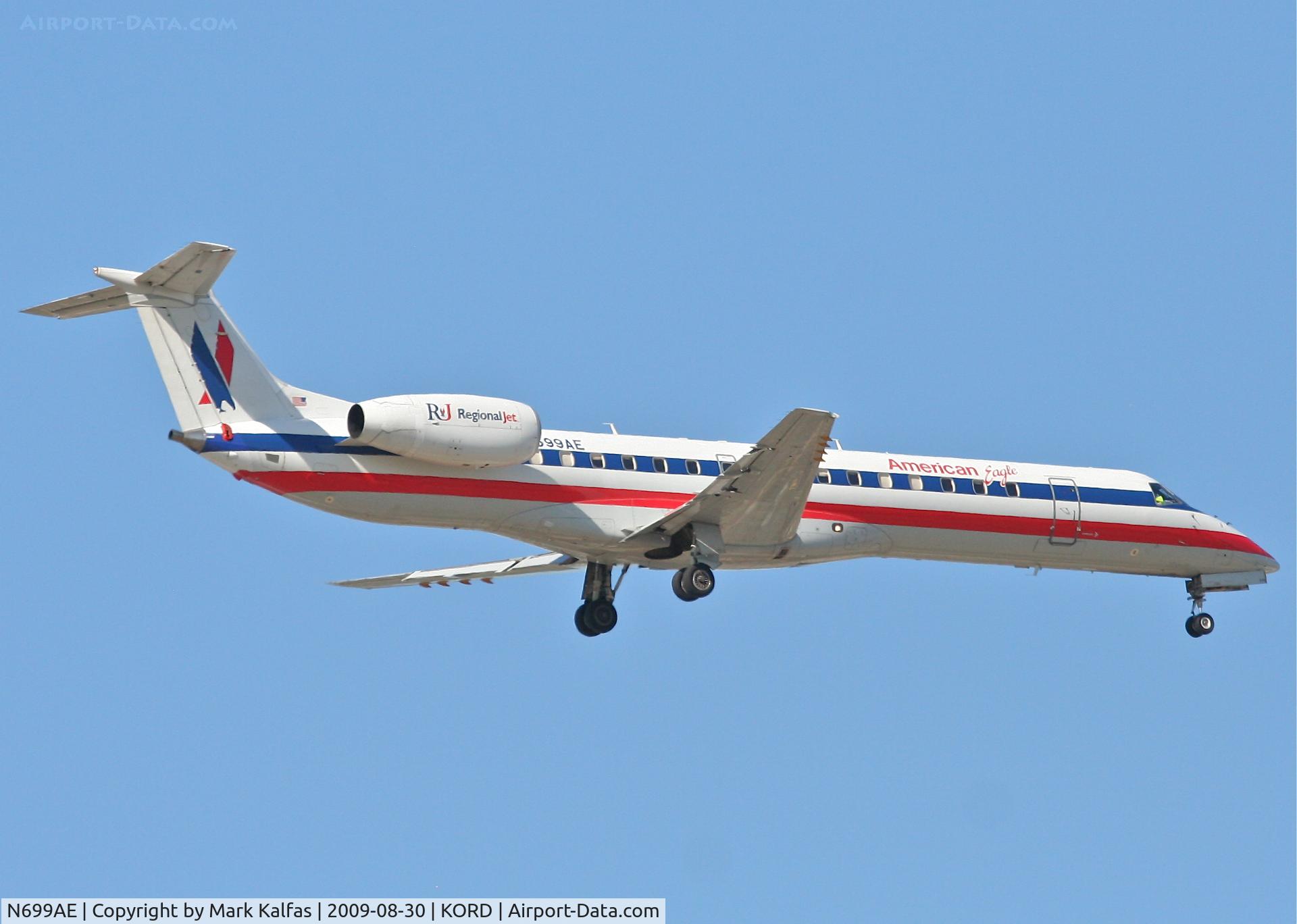 N699AE, 2005 Embraer ERJ-145LR (EMB-145LR) C/N 14500883, American Eagle EMB-145LR, N699AE on final RWY 10 KORD.