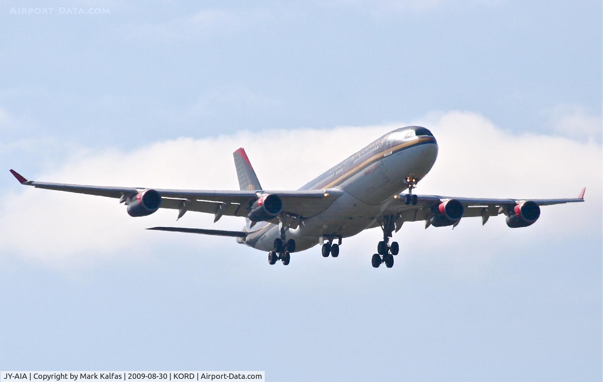 JY-AIA, 1993 Airbus A340-211 C/N 038, Royal Jordanian A340-211, JY-AIA, RWY 10 approach KORD